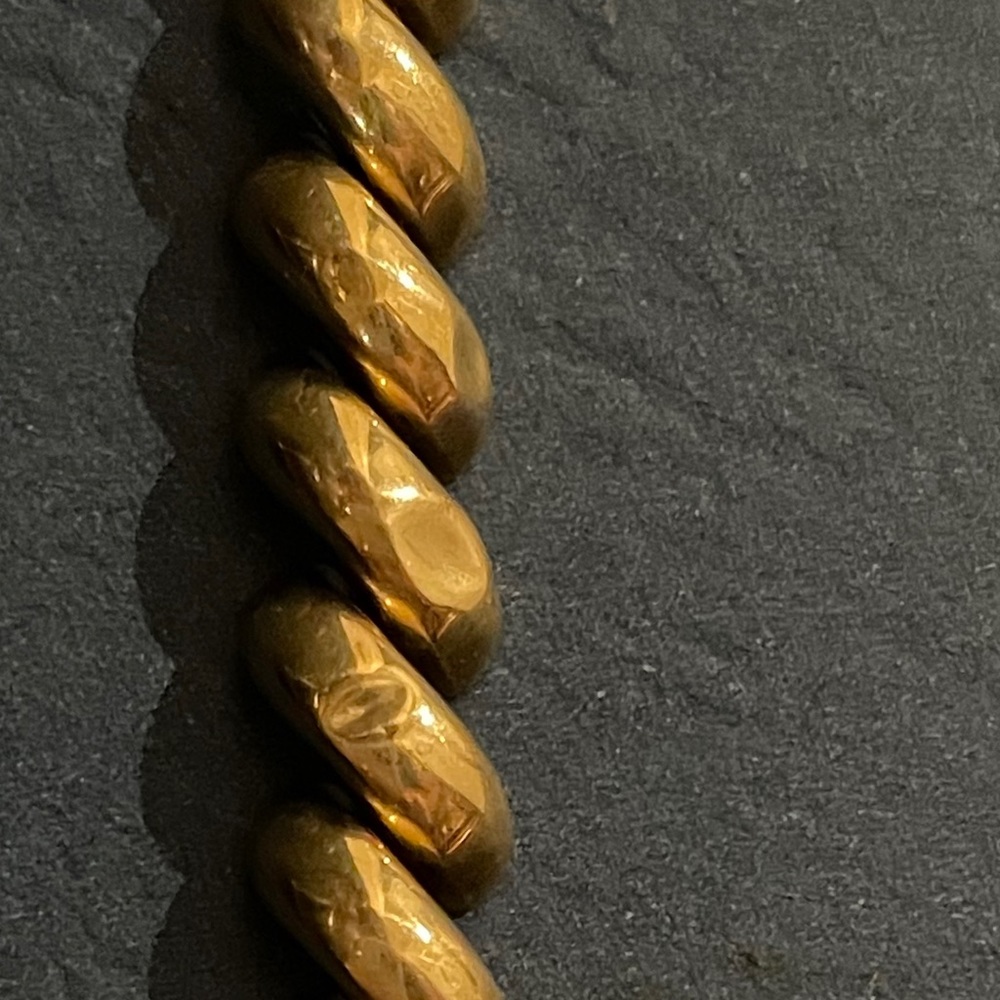 10 karat gold bracelet !